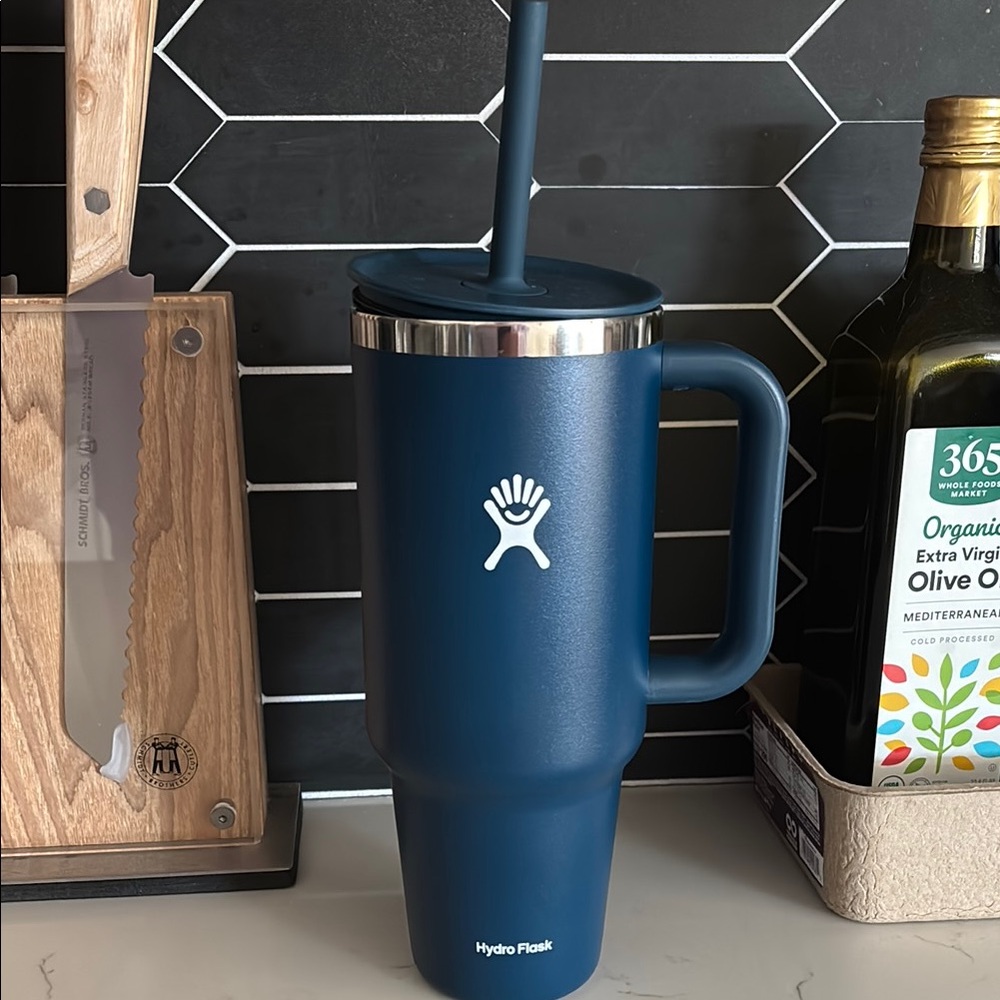 40 oz. Hydro Flask Blue Tumbler with Straw